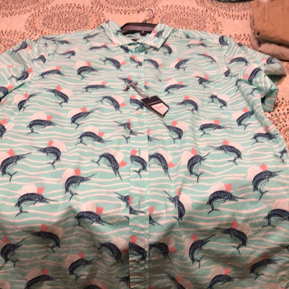 Vineyard Vines Other - NWT men’s Medium Vineyard Vines Sailfish Shirt Vineyard Vines Other - NWT men’s Medium Vineyard Vines Sailfish Shirt